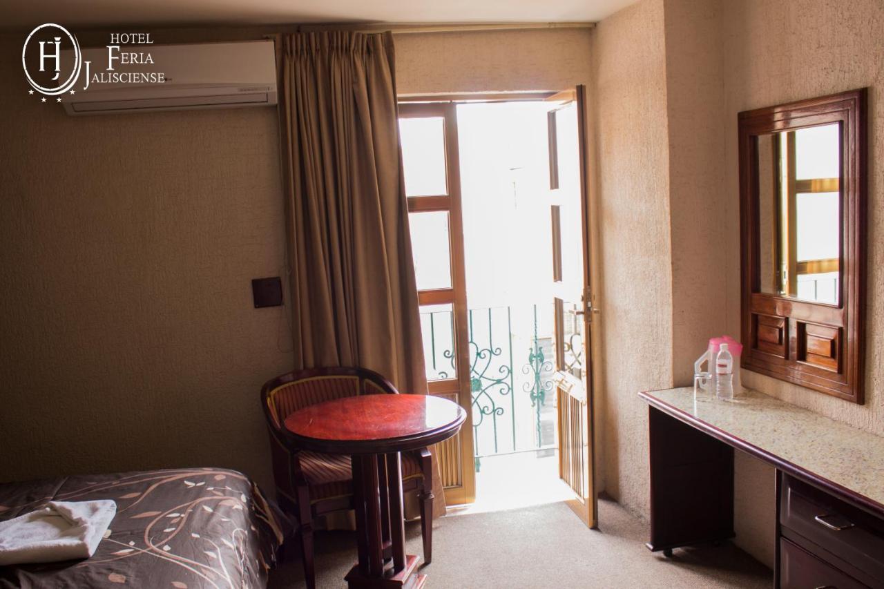 Feria Jalisciense Hotel ซานฮวน เด ลอสลากอส ภายนอก รูปภาพ
